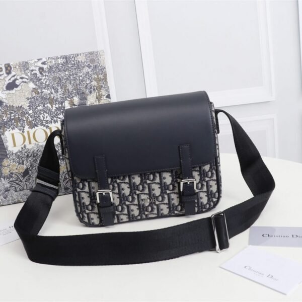 KID’S MESSENGER BAG - Image 2