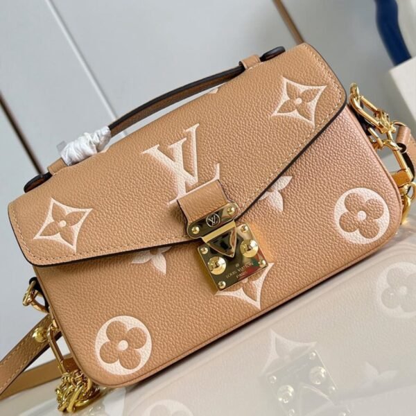 LV Pochette Metis East West - Image 3