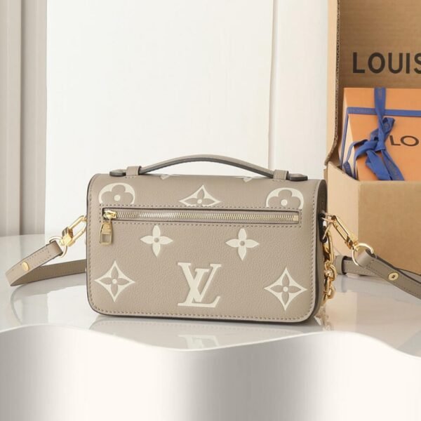LV Pochette Metis East West - Image 4