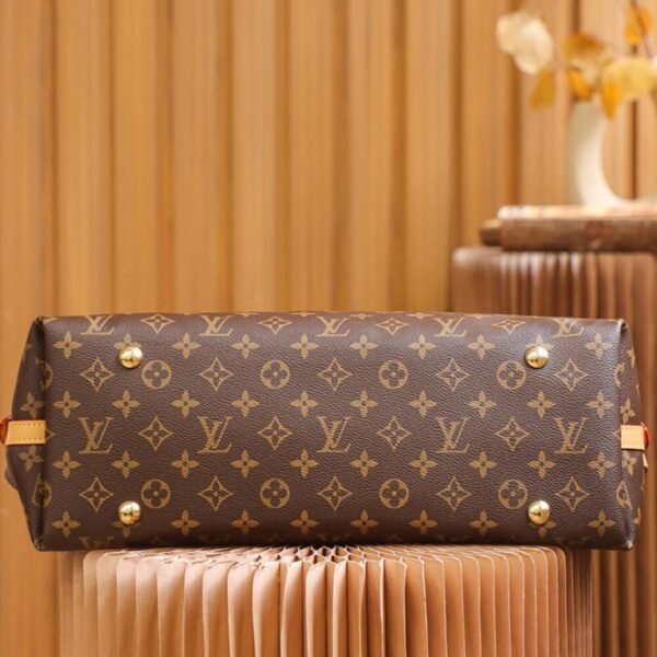 LV  CarryAll MM - Image 5