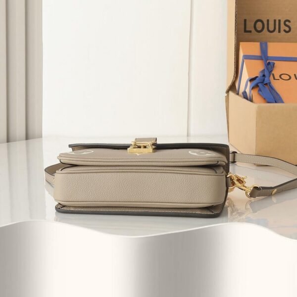 LV Pochette Metis East West - Image 5