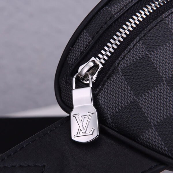 LV Campus Bumbag - Image 5