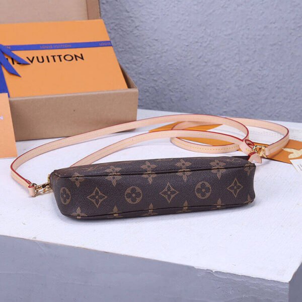 LV Pochette Accessoires - Image 5