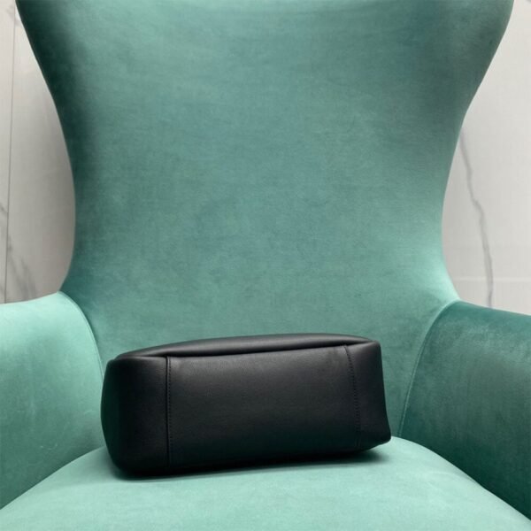 LE 5 ?? 7 SOFT SMALL IN SMOOTH LEATHER - Image 5