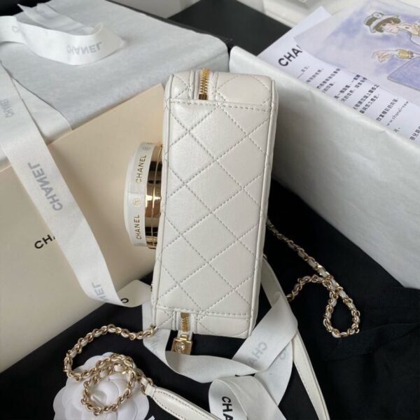 CHANEL CAMERA BAG - Image 5