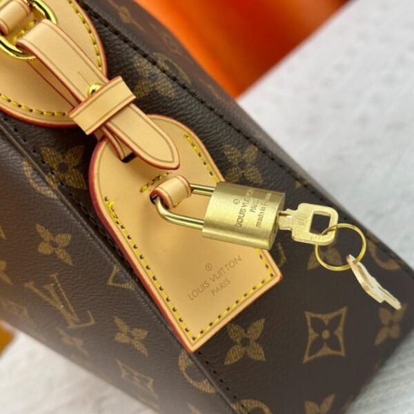 LV Slouchy PM - Image 6