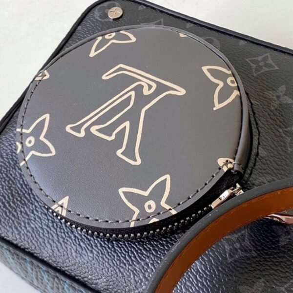 Louis Vuitton VOLGA ON STRAP - Image 6