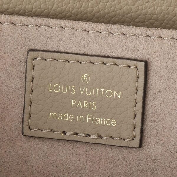 LV Pochette Metis East West - Image 7