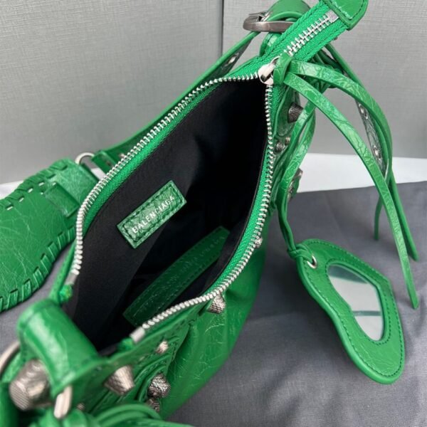 BALENCIAGA WOMEN’S LE CAGOLE XS SHOULDER BAG - Image 7