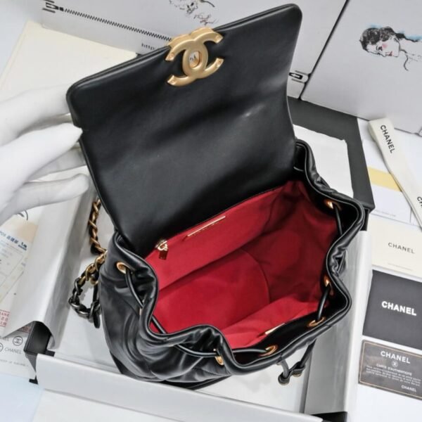 CHANEL 19 BACKPACK - Image 8