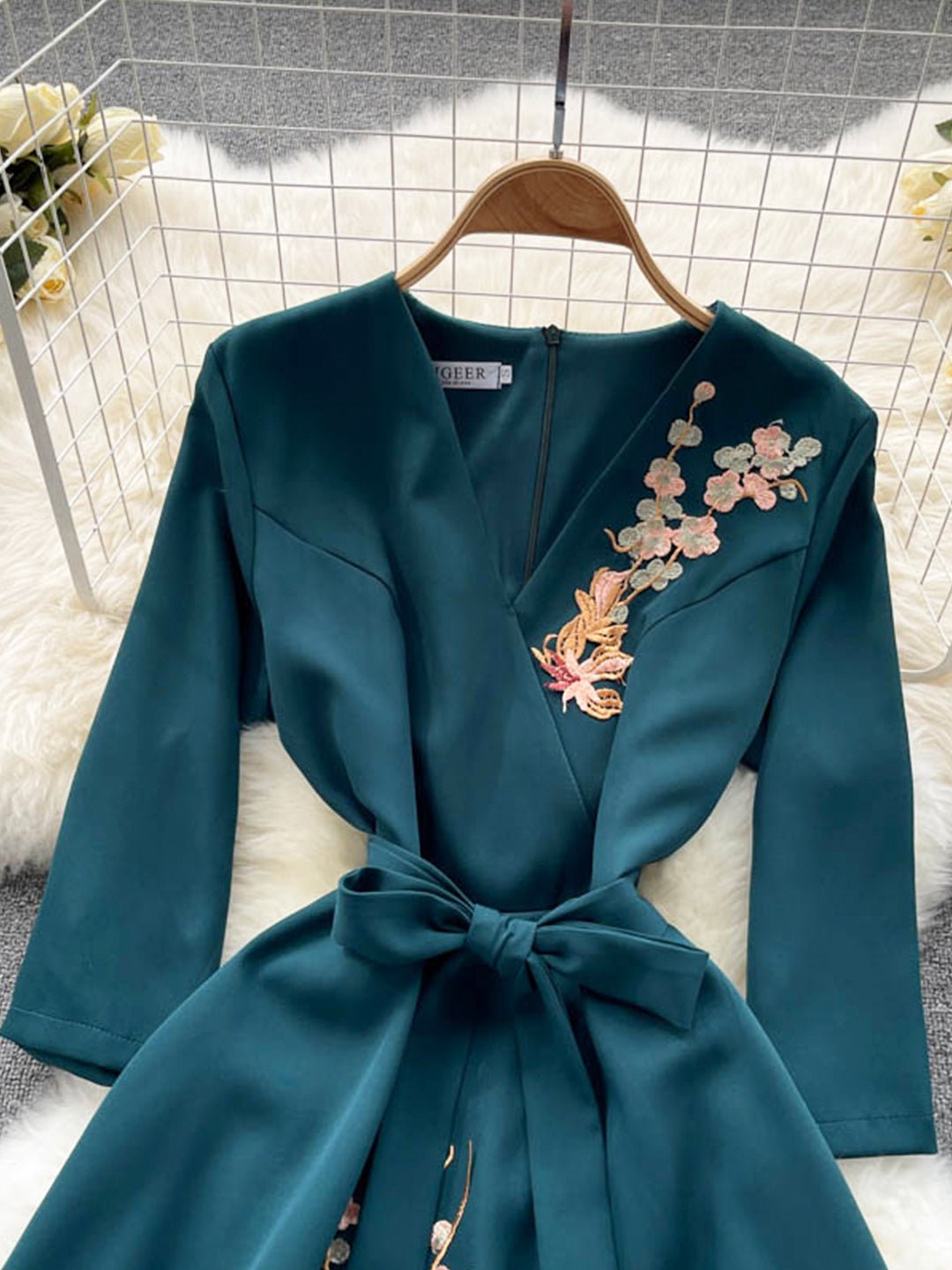 Cute V-Neck Long Sleeve Dress with Lace - Image 2