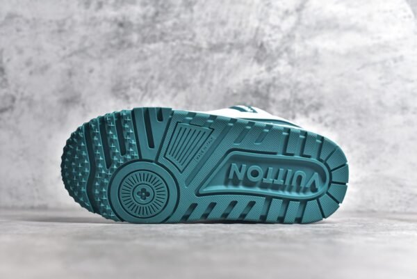 Louis Vuitton LV Trainer Maxi Sneaker in White and Green - Image 4