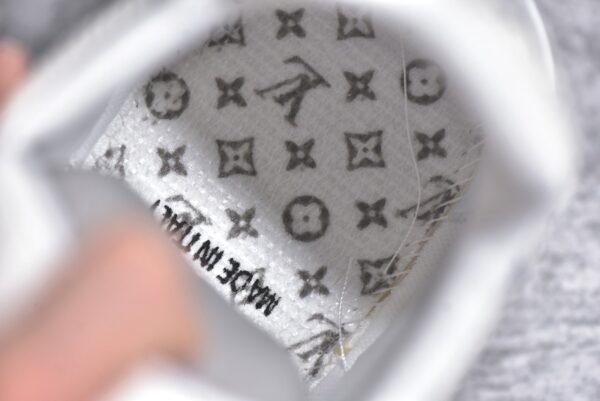 Louis Vuitton LV Trainer  Crocodile skin - Image 18