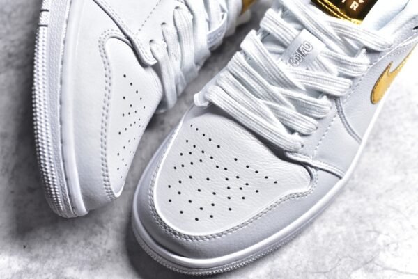 Jordan Air Jordan 1 low platinum    CZ4776-100 - Image 8