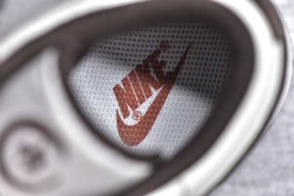 Jordan Air Jordan 1 Low Mythical Wukong    FQ7939-004 - Image 15