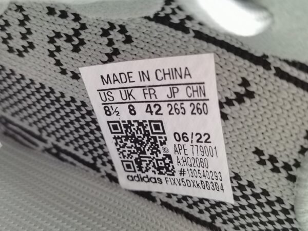 Adidas originals Yeezy Boost 350 V2  ＂Reverse Oreo＂HQ2060 - Image 8