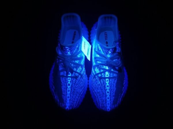 Adidas yeezy boost 350 V2 “CWHITE”    CP9366 - Image 12