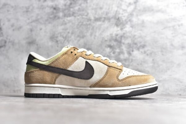 Travis Scott x Playstation x NK SB Dunk Low TS Three party joint inverted hook brown    CU1726-777 - Image 3