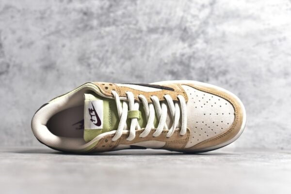 Travis Scott x Playstation x NK SB Dunk Low TS Three party joint inverted hook brown    CU1726-777 - Image 4