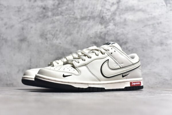 Nike Dunk Low Supreme Collaboration - Mi Hei Xiao Hei Gou    DJ2024-006 - Image 2