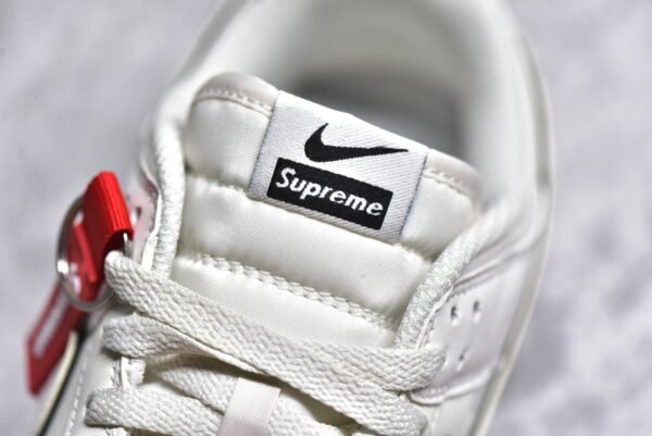 Nike Dunk Low Supreme Collaboration - Mi Hei Xiao Hei Gou    DJ2024-006 - Image 11