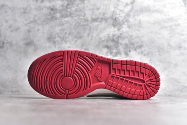 Nike Dunk Low Supreme Collaboration - Mi Hong Xiao Hong Gou     DJ2024-004 - Image 6