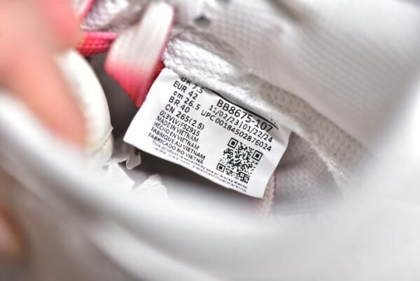Nike Dunk Low x Supreme White and Red Three Hooks    BB8675-107 - Image 16