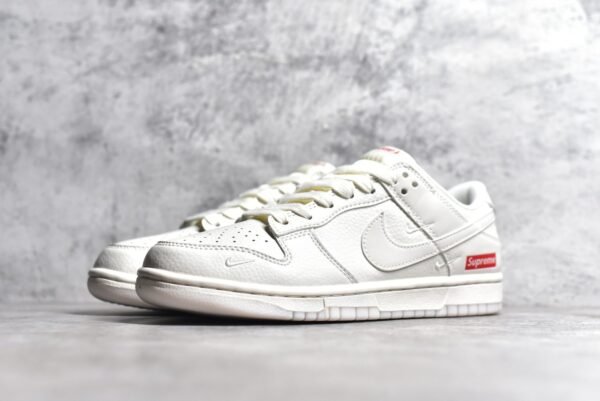 Nike Dunk Low x Supreme Mi Bai Double Hook    BB8675-104 - Image 2