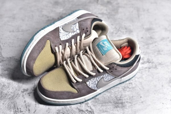 Nike Dunk SB Low "Big Money Savings"    FZ3129-200 - Image 7