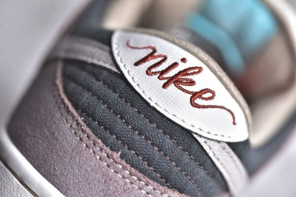 Nike Dunk SB Low "Big Money Savings"    FZ3129-200 - Image 13