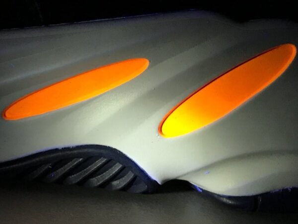 Adidas Yeezy 700 Wave    B75571 - Image 6