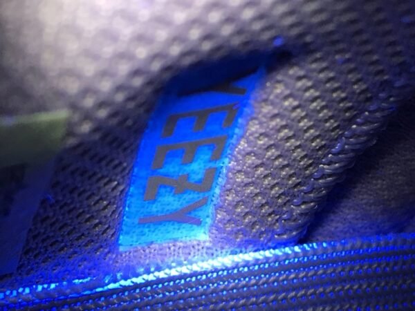 Adidas Yeezy 700 Wave    B75571 - Image 7