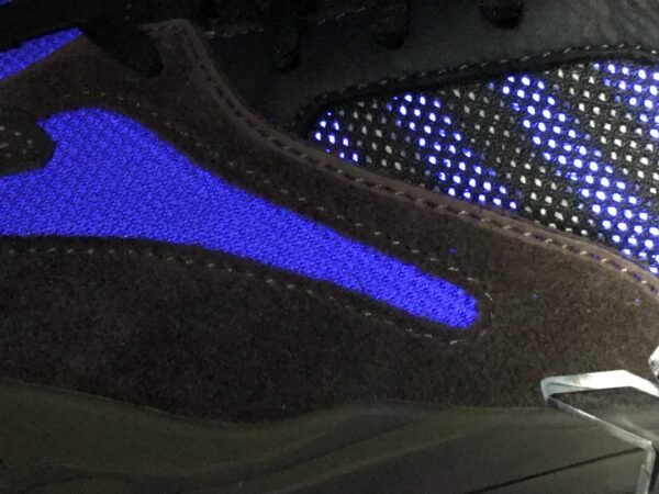 Adidas Yeezy 700 MAUVE    EE9614 - Image 10