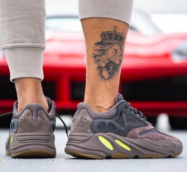 Adidas Yeezy 700 MAUVE    EE9614 - Image 33