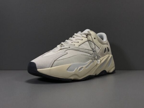 Adidas Yeezy 700 ANALOG   EG7596 - Image 6