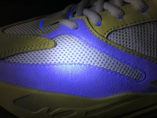 Adidas Yeezy 700 ANALOG   EG7596 - Image 14