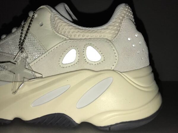 Adidas Yeezy 700 ANALOG   EG7596 - Image 15