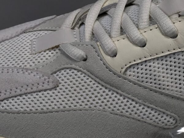 Adidas Yeezy 700 ANALOG   EG7596 - Image 19