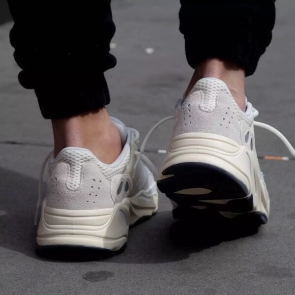 Adidas Yeezy 700 ANALOG   EG7596 - Image 32