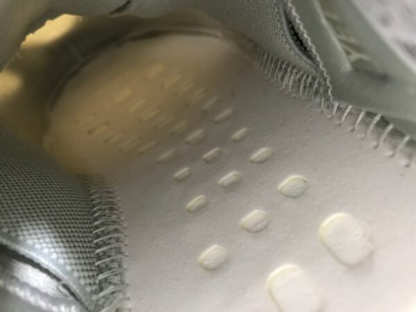 Adidas Yeezy 700 SALT    EG7487 - Image 23