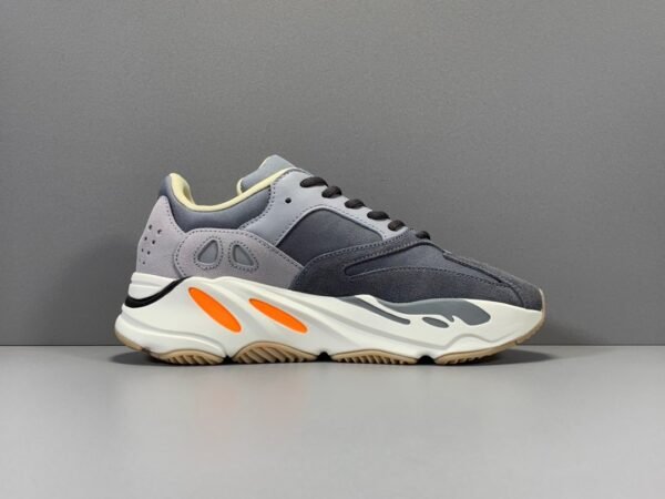 Adidas Yeezy 700 Magnet   FV9922 - Image 3
