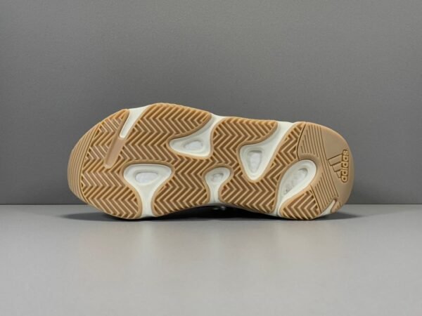 Adidas Yeezy 700 Magnet   FV9922 - Image 6