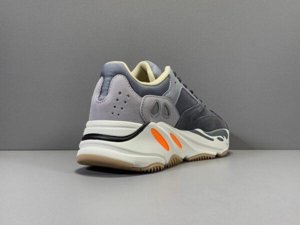 Adidas Yeezy 700 Magnet   FV9922 - Image 8