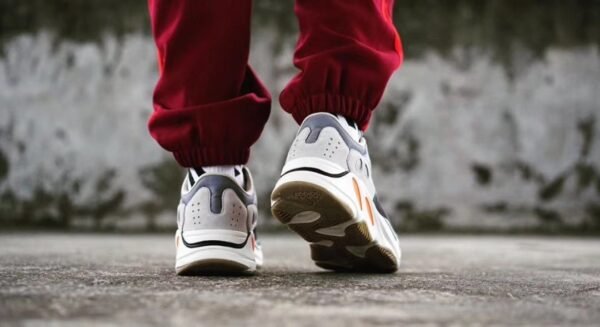 Adidas Yeezy 700 Magnet   FV9922 - Image 26