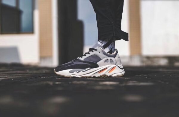 Adidas Yeezy 700 Magnet   FV9922 - Image 32