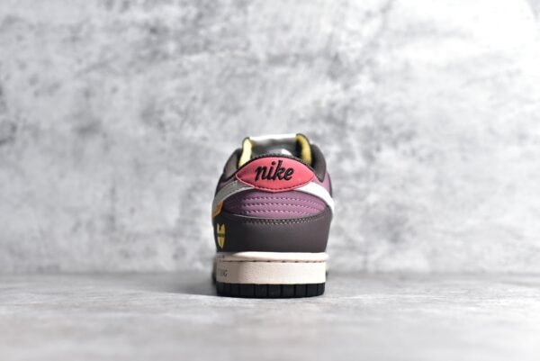 Nike SB Dunk Low Co branded color scheme with Wudang theme     MU0232-362 - Image 5