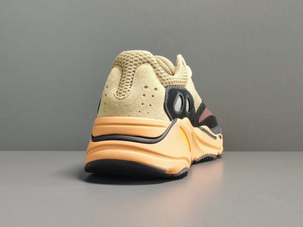 YEEZY BOOST 700＂Enflame Amber＂  GW0297 - Image 7