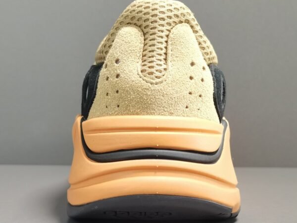YEEZY BOOST 700＂Enflame Amber＂  GW0297 - Image 15