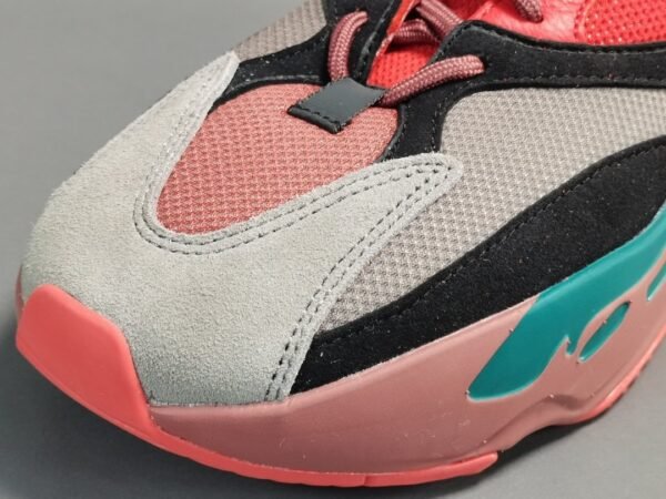 EEZY BOOST 700＂Hi-Res Red ＂   HQ6979 - Image 11