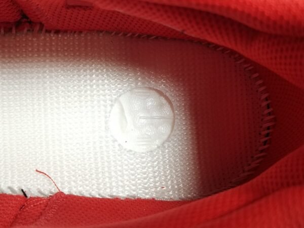 EEZY BOOST 700＂Hi-Res Red ＂   HQ6979 - Image 18